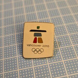 2010 Vancouver Canada Olympic Winter Pin Lapel Badge